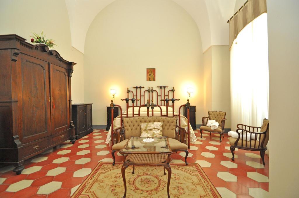 Palazzo De Donatis B&B Melissano Bilik gambar