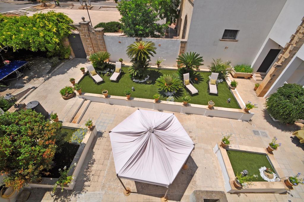 Palazzo De Donatis B&B Melissano Luaran gambar