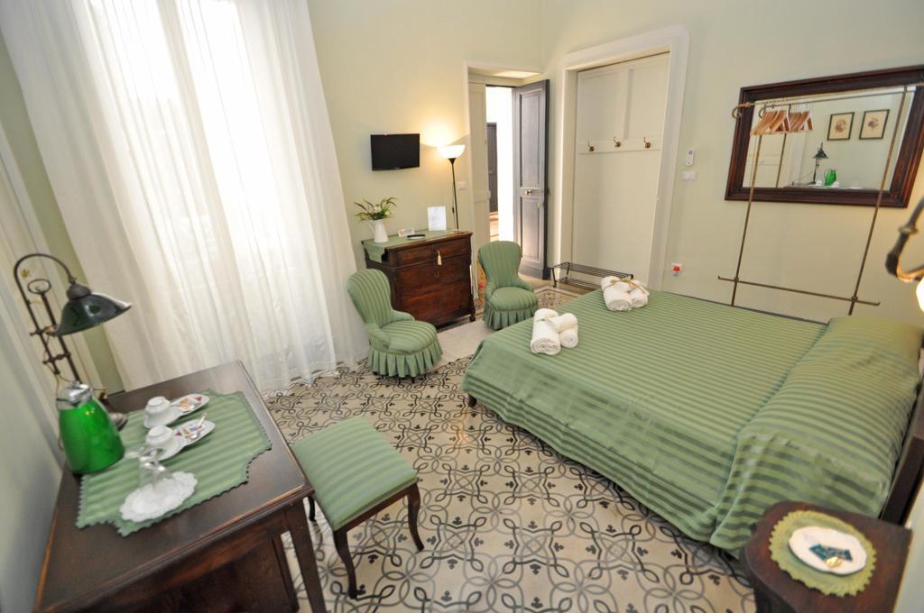 Palazzo De Donatis B&B Melissano Bilik gambar