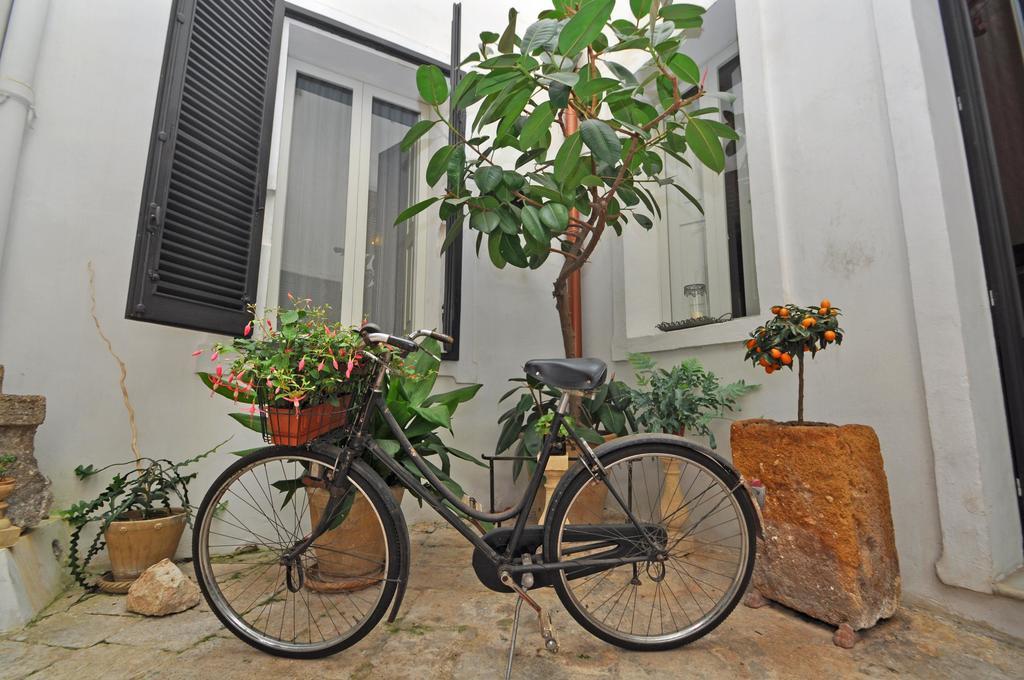 Palazzo De Donatis B&B Melissano Luaran gambar