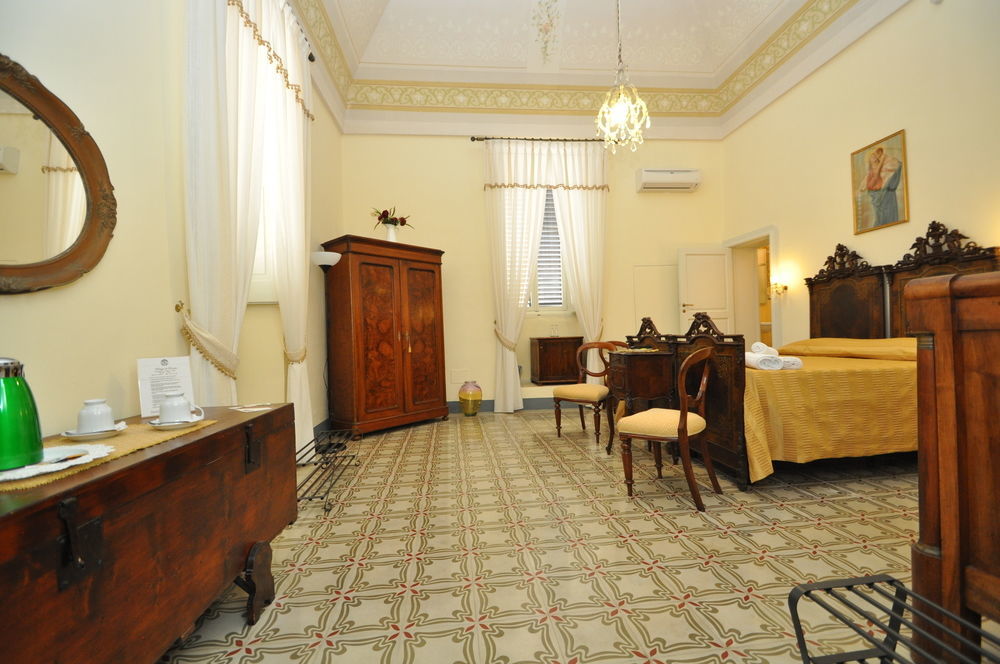 Palazzo De Donatis B&B Melissano Luaran gambar