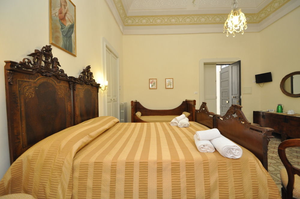 Palazzo De Donatis B&B Melissano Luaran gambar
